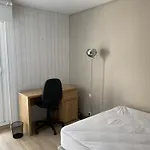 Calme Et Confort -chambre Privee Sej Cuis Sdb Sde 2wc Sep Parking Privat bolig *