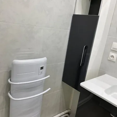 Calme Et Confort -chambre Privee Sej Cuis Sdb Sde 2wc Sep Parking * アングレーム