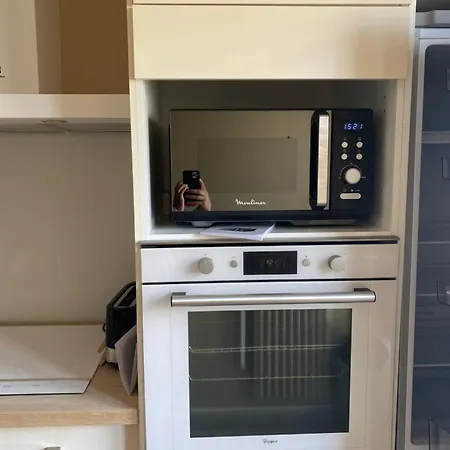 Calme Et Confort -chambre Privee Sej Cuis Sdb Sde 2wc Sep Parking アングレーム