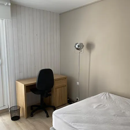 Calme Et Confort -chambre Privee Sej Cuis Sdb Sde 2wc Sep Parking ホームステイ *