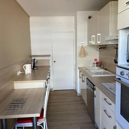 ホームステイ Calme Et Confort -chambre Privee Sej Cuis Sdb Sde 2wc Sep Parking *