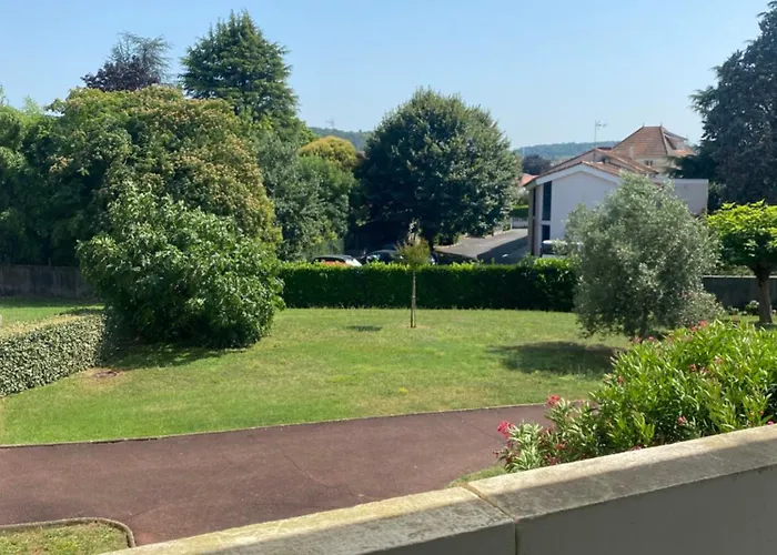 Habitación en casa particular Calme Et Confort -chambre Privée Dans Un Appartement-courtes Et Longues Durées